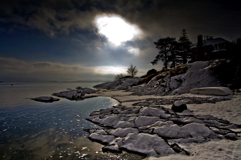 Snow, Borth y Gest by Husker Inanna