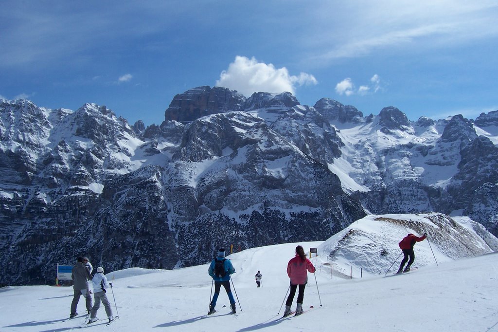 Madonna di Campiglio by jem.carmody