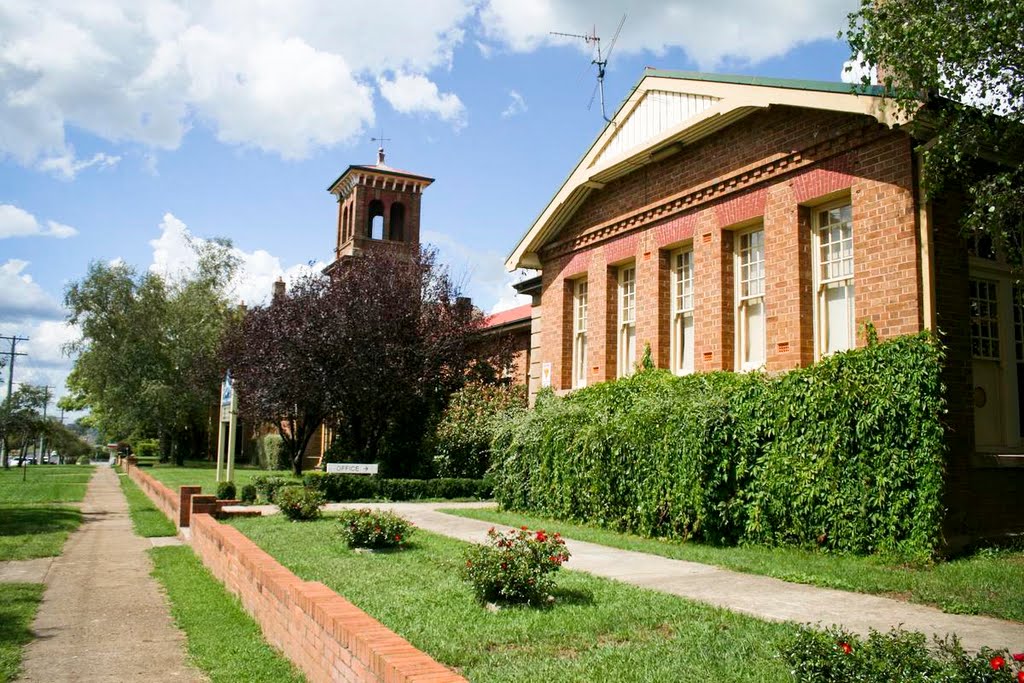 Glen Innes , Nsw, Australia by Julius Sutjiadi