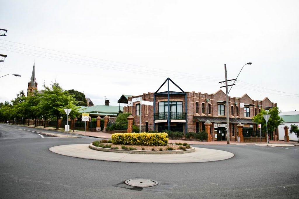 Armidale, NSW, Australia by Julius Sutjiadi