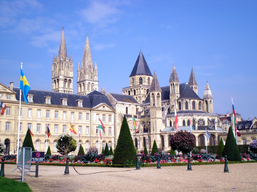 Caen, Abbaye aux Homme (men's abbey) - August 2009 by Roberto Bubnich