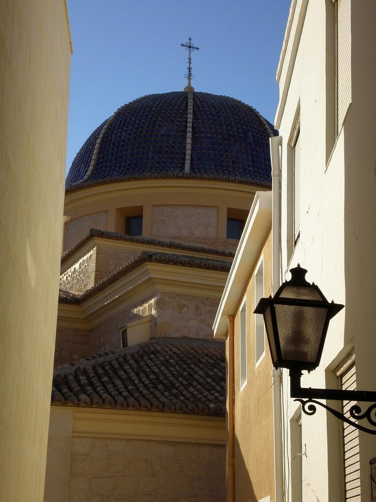 Iglesia de San Bartolomé by José Rafael Navarro