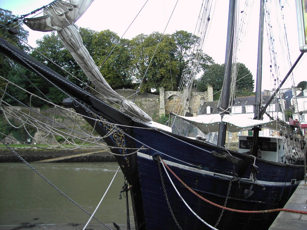 France Bretagne.Auray...04 by Raymond Grelet