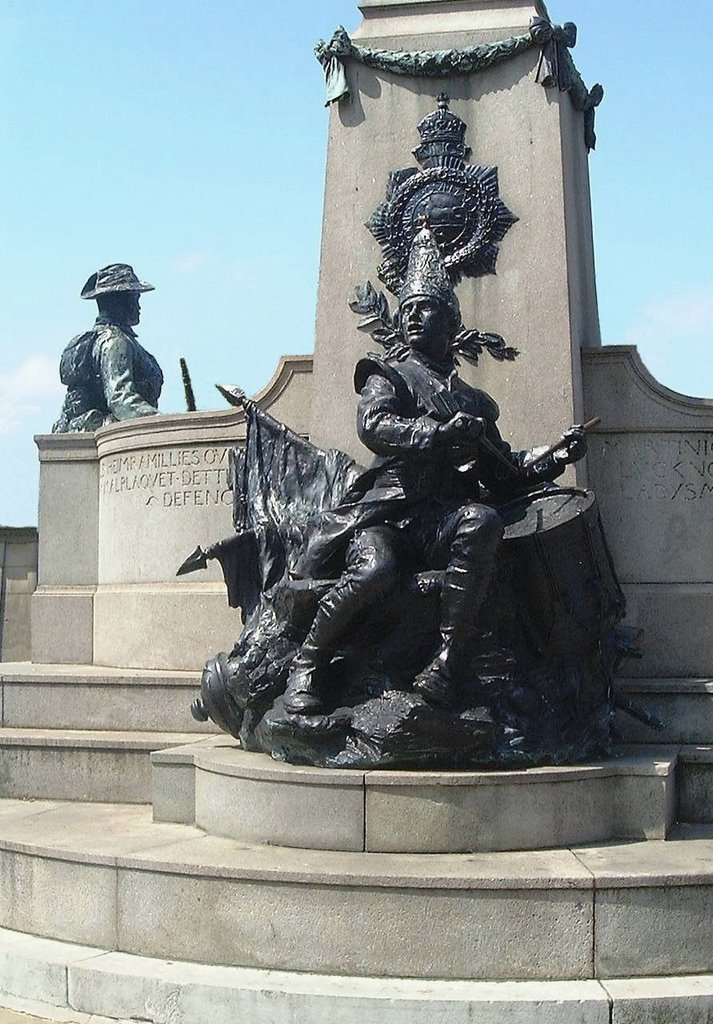 Liverpool Regiment Monument. by peregrine