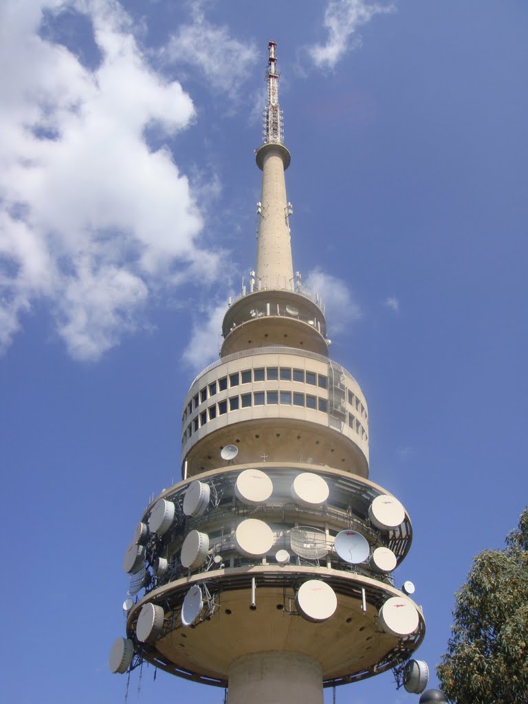 Telstra tower by elinda723