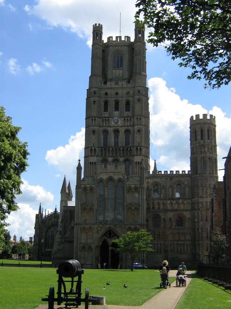 Cathedral - Ely by merijn van den Hoogenhoff