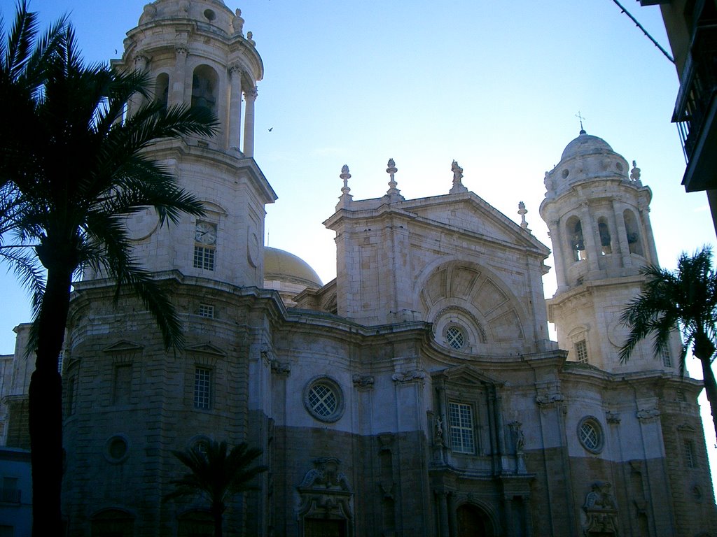 Catedral de Cadiz by Peyotito