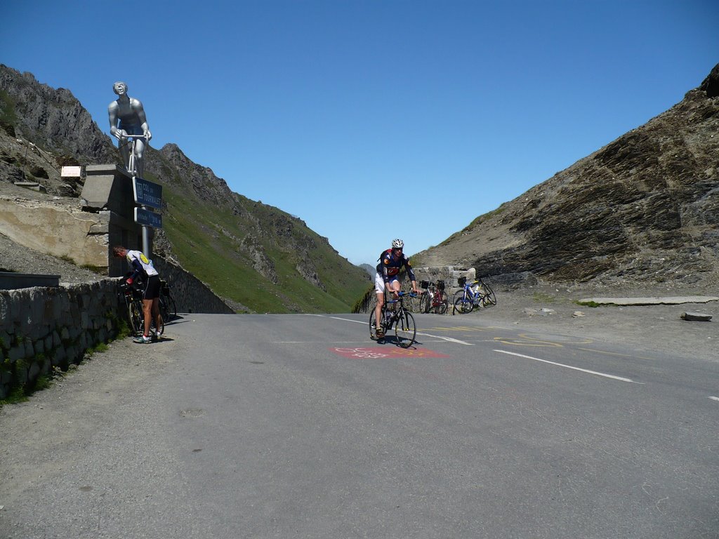 Col du Tourmalet by Peter Wassenaar