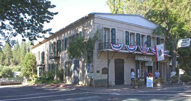 Murphys Hotel by David Kroll