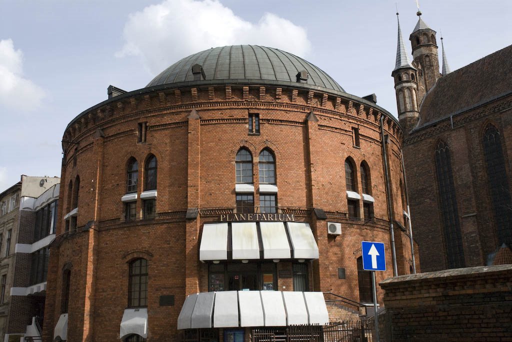 Torun Planetarium by mike bell