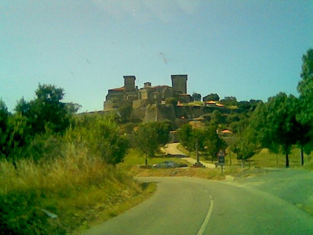 Castelo de Monterrei by paulo lira martins