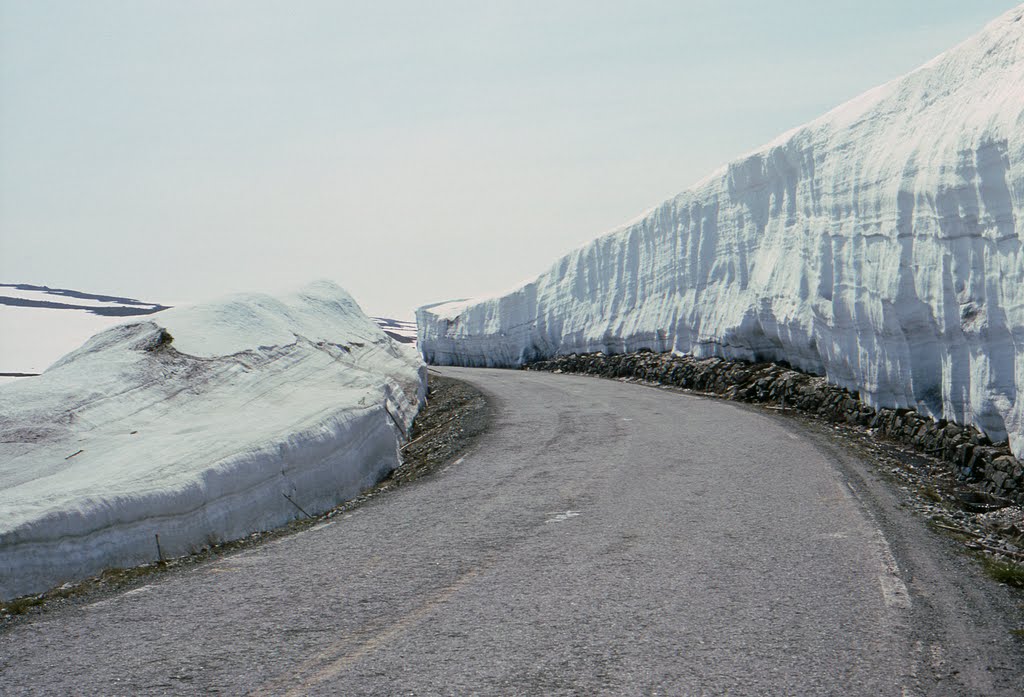 HIGHWAY 7 - From Haugastol to Eidfjord, Norway - June 14, 1989 by Giorgio Galeotti