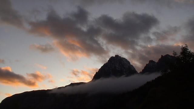 LES AIGUILLES ROUGES by zambetti salvatore