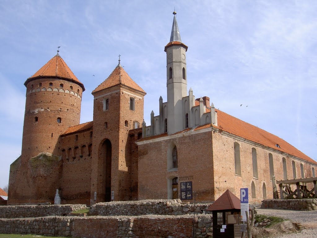 Poland, Reszel castle by maris binde