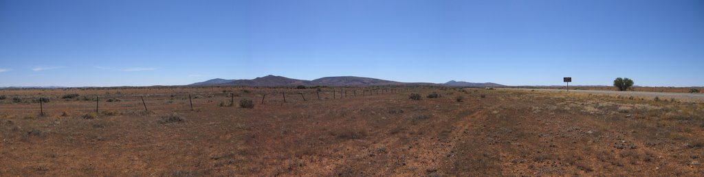 AUSTRALIA, SA, Flinders Ranges, Quorn Hawker Road by cvogt