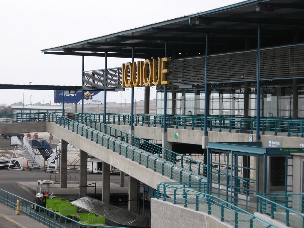 Aeropuerto Diego Aracena - Iquique by fsaravia