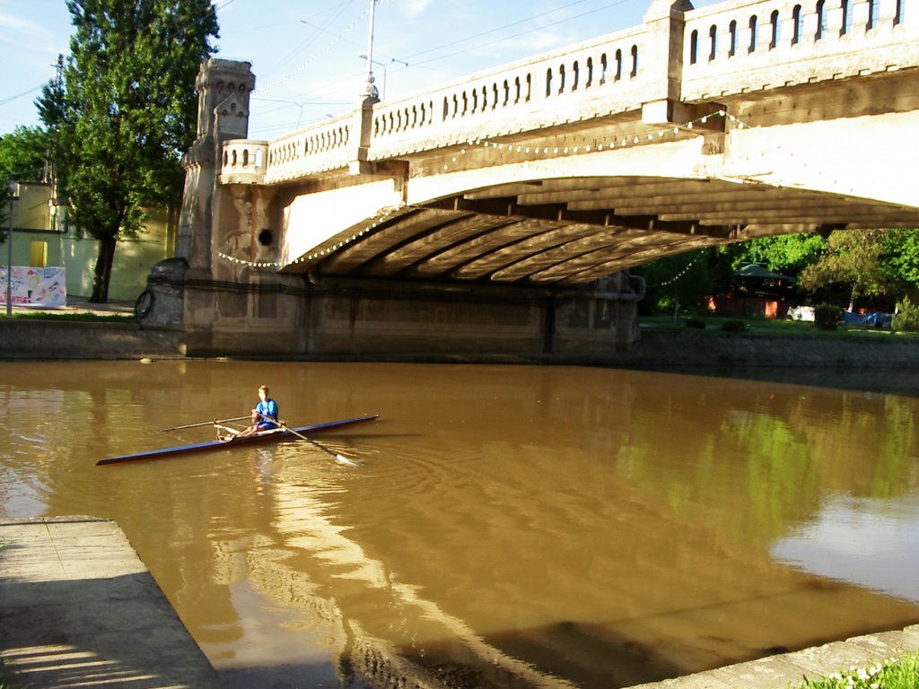 Under the Bridge by usersky007