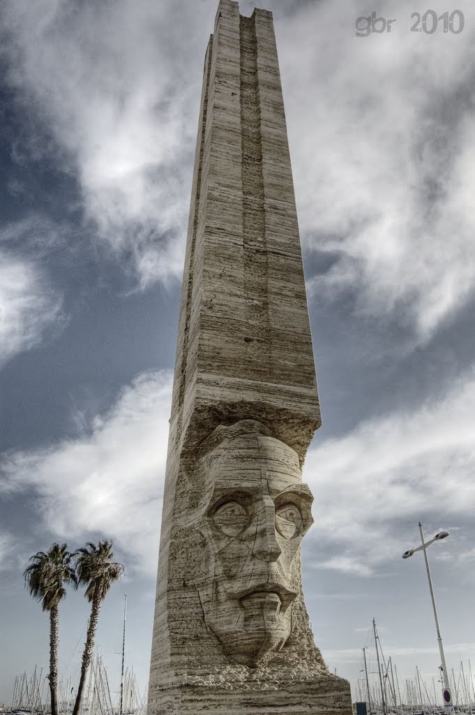 Monumento Francesc Macià by NueveOnce