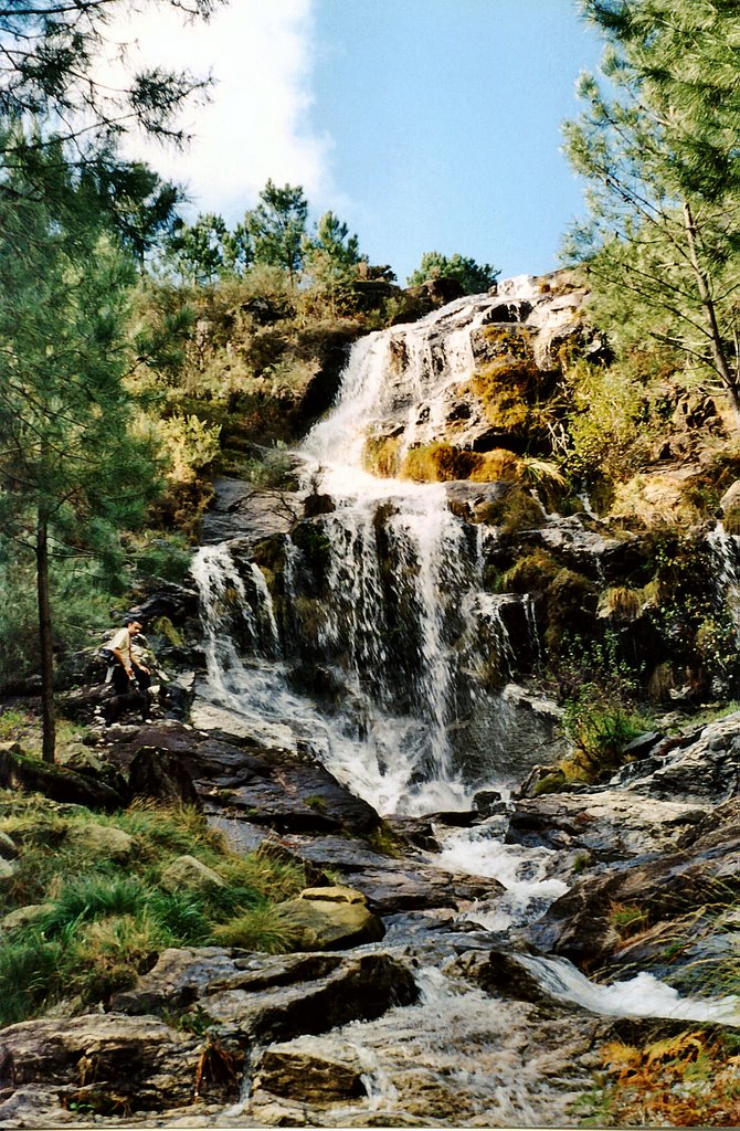 Cascada de Os Muiños de Folon e Picon by LOURDES PEREIRA