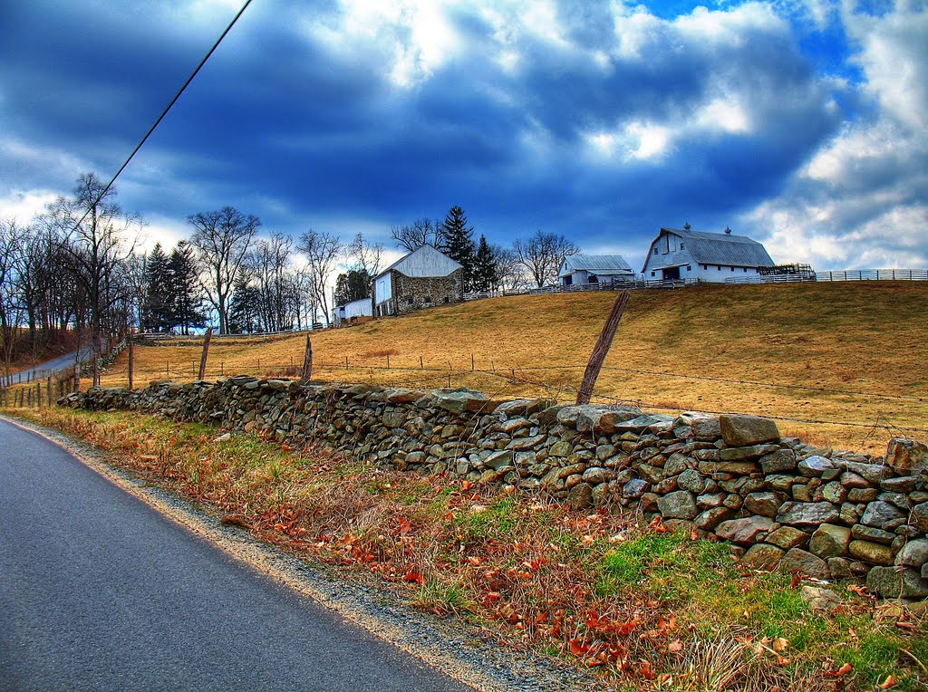 Hillsboro Country Farm (HDR) by DarkLordofDebate