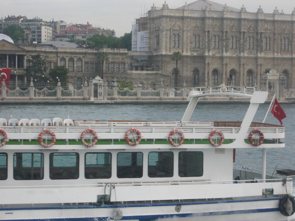 Dolmabahçe palace 1 by batu67