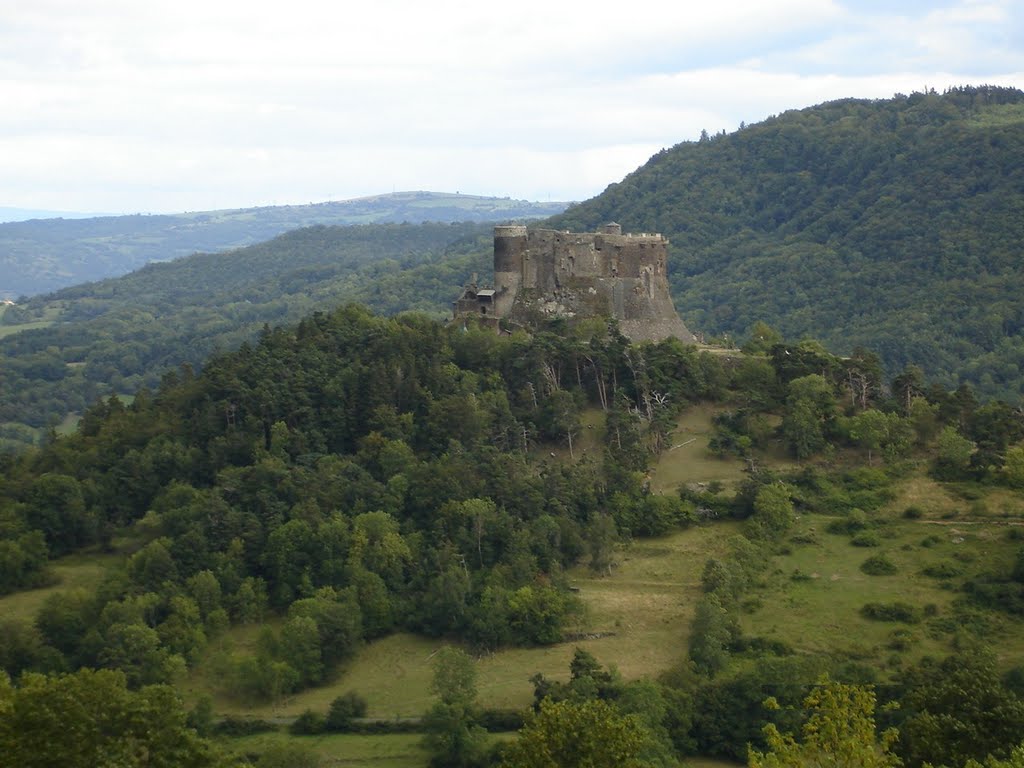 Château de Murol #sc by Cassio Scomparin