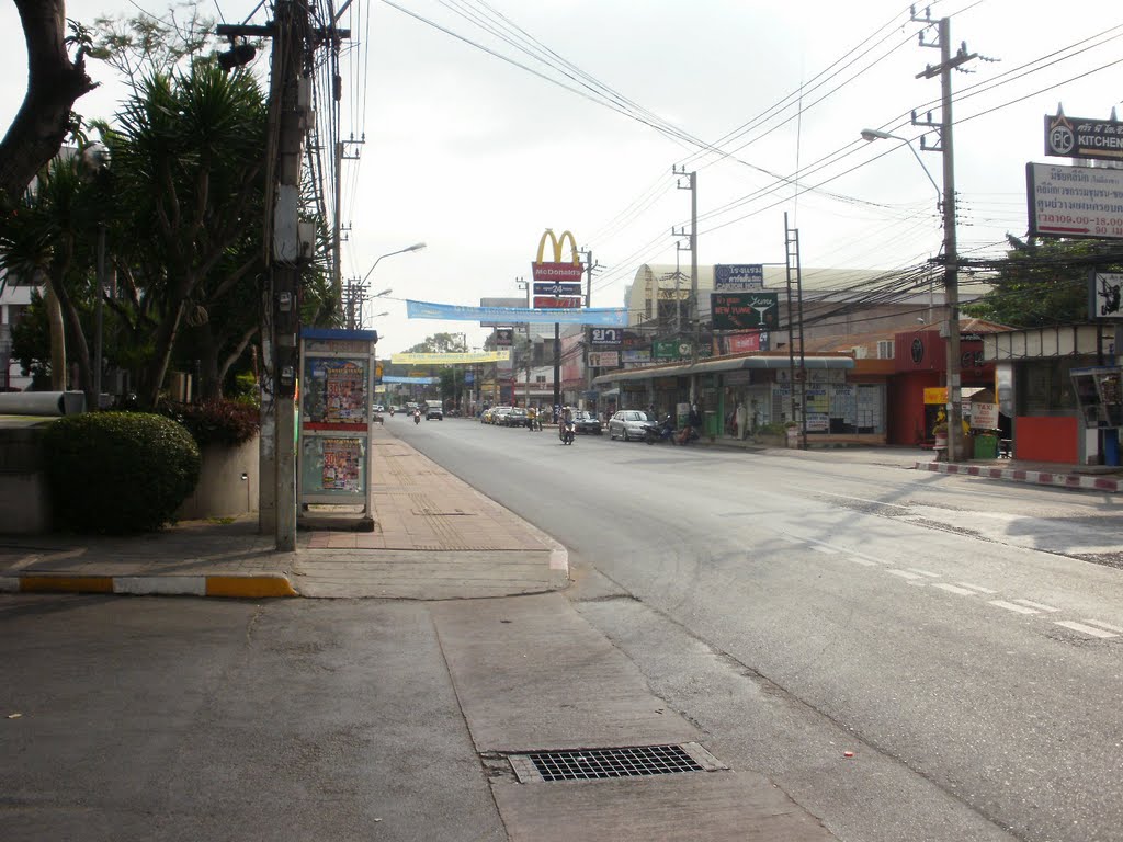 Pattaya Second Road. Jan 2010 by Gerold Vluggen