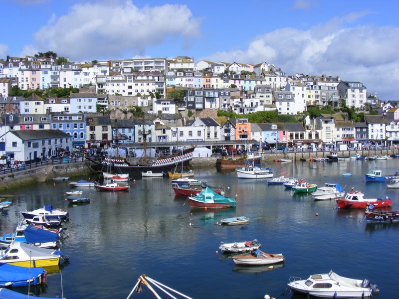 Brixham Inner Habour by DavePrince