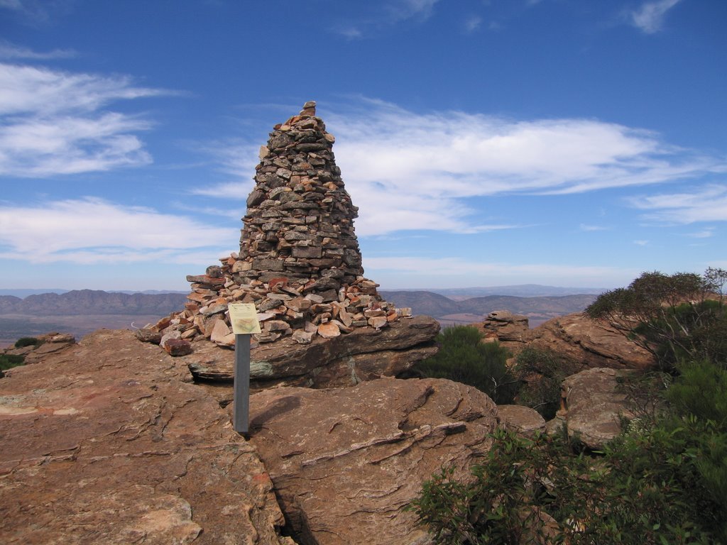 AUSTRALIA, SA, Flinders Ranges, Rawnsley Bluff by cvogt