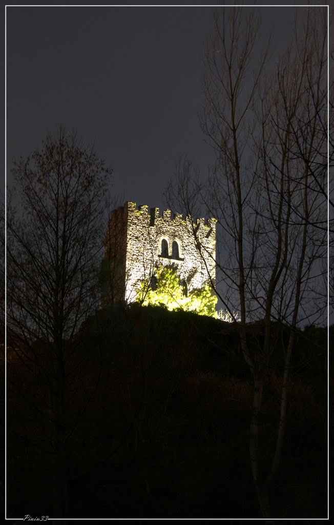 Torre _ Nocturna by pinin33