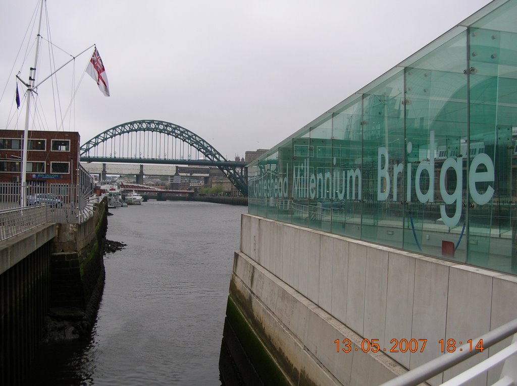 Tyne Bridge from the end of the Millennium Bridge by squilky