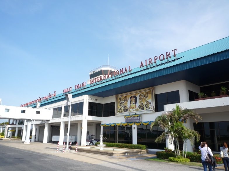 Suratthani airport by irina_el