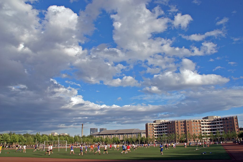 Zijing Playground, Tsinghua University by fishermancn