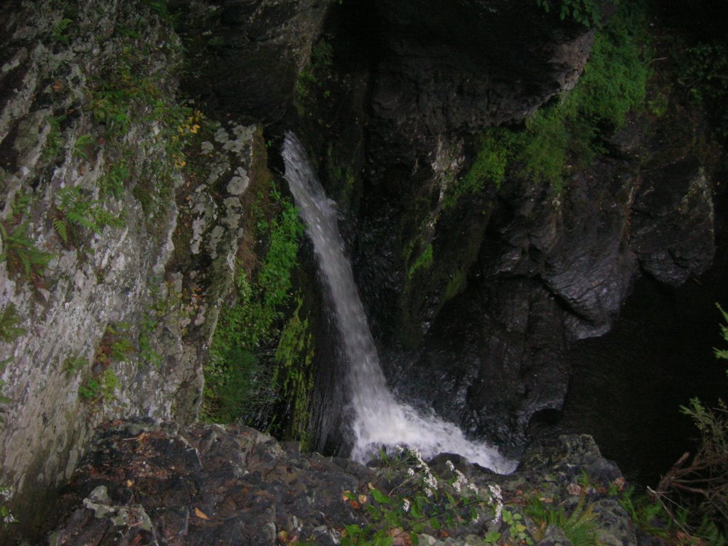 Deer Leap Falls (~25') from Side by Chris Sanfino