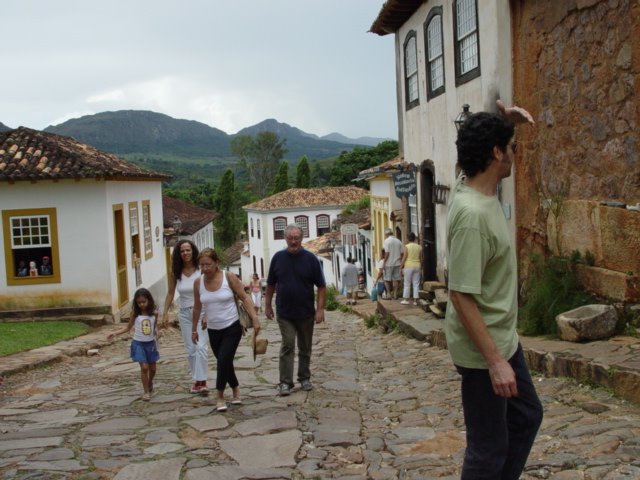 Tiradentes - MG, Subida para Matriz de Sto. Antonio by Sérgio Valério Macha…