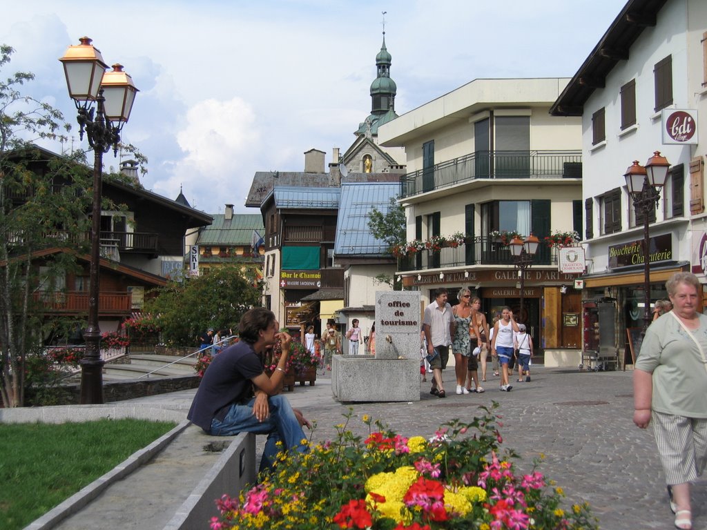 Megève_02_rue piétonne by Laurent Daësslé