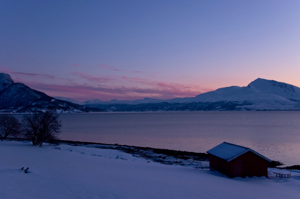 Twilight over Ramfjordnes by Joehenri