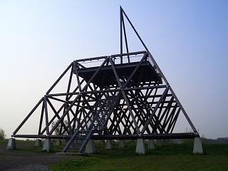 Tetraeder, Waltrop by Frank Tomczek