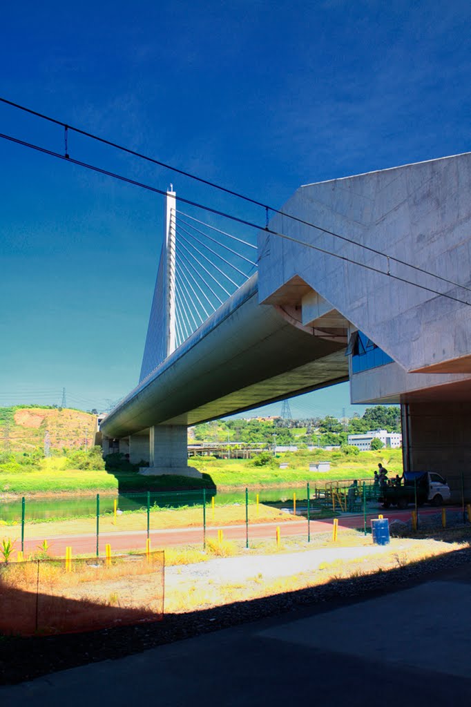 Estação Santo Amaro by Dener Costa