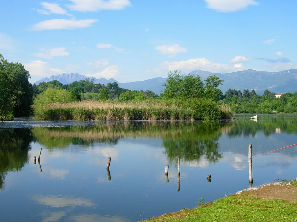 Lago Sartirana by Davide74