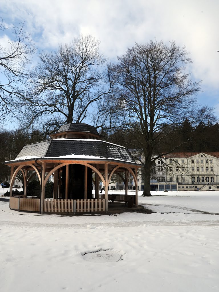 Winterlicher Kurpark by Holger Uwe Schmitt