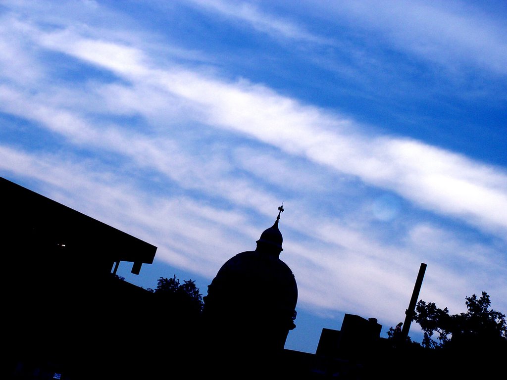 August summer sunset sky in Montreal by Michaël Giguère