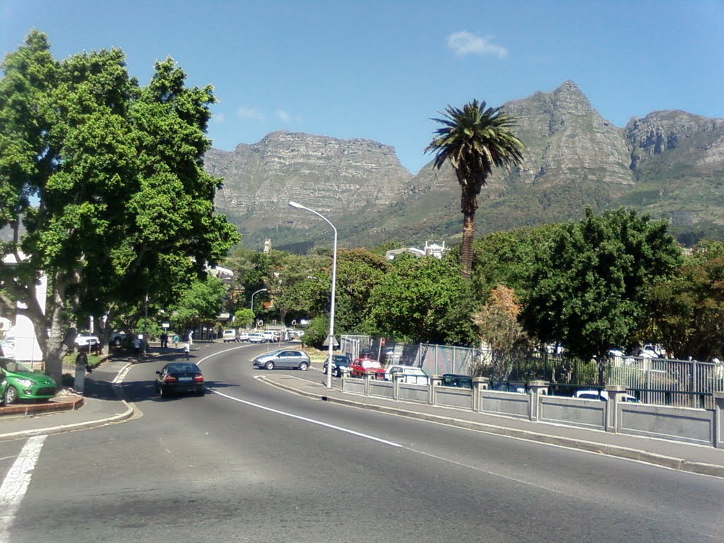 Rondebosch Street Scene by gurthbruins