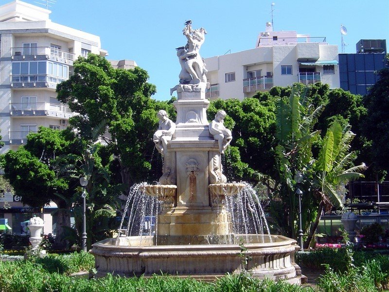 ESPAÑA Isla de Tenerife, Santa Cruz de Tenerife by Talavan