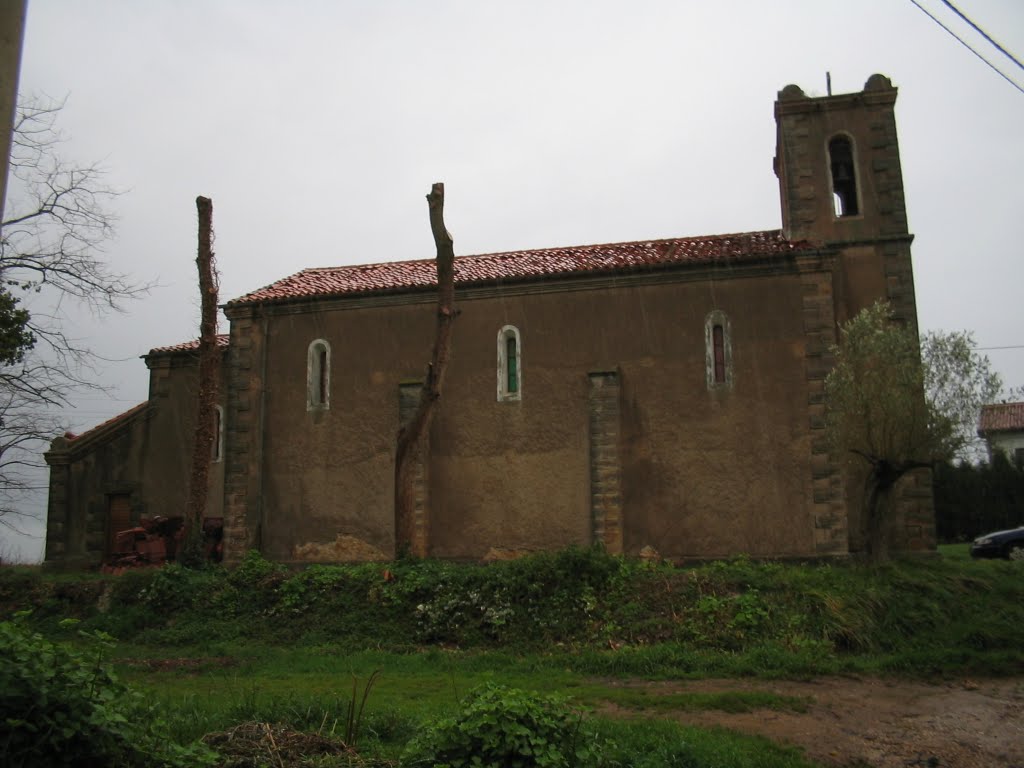 ERMITA DE SAN BARTOLOME S.XV OREÑA ALFOZ DE LLOREDO CANTABRIA by Trasmerano