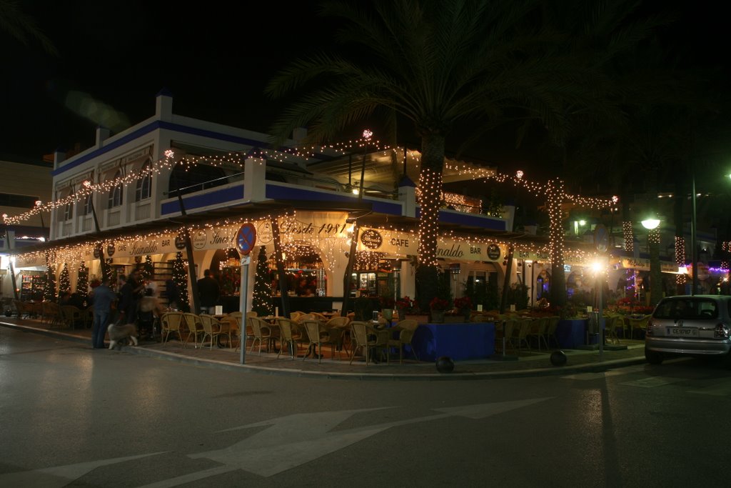 Reinaldo bar puerto estepona by pedro posdata