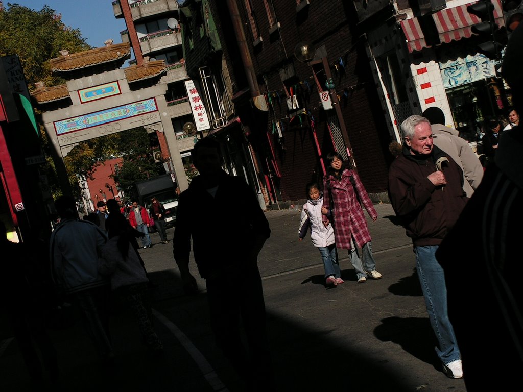 Chinatown everyday life by Michaël Giguère