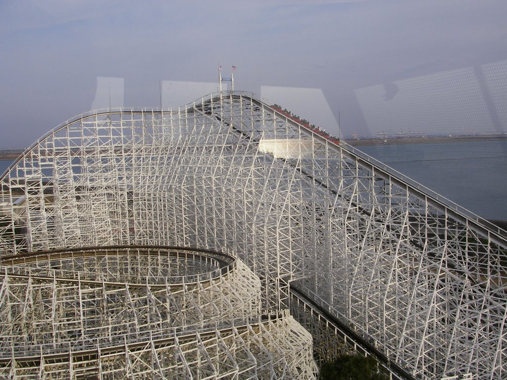 White Canyon - The 3rd. biggest wooden roller coaster in the world by mglinjapan