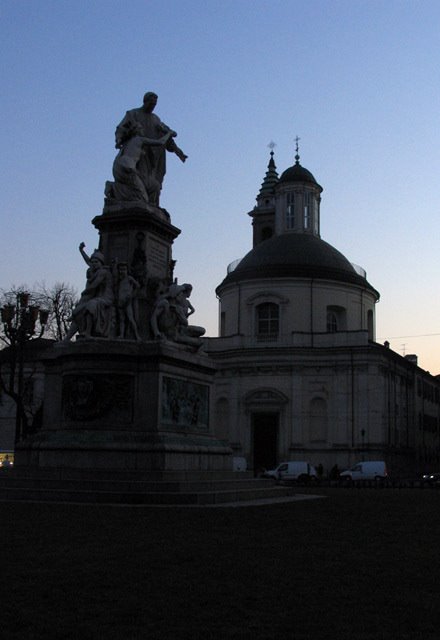 Piazza Carlina - Torino 12/2006 by adirricor