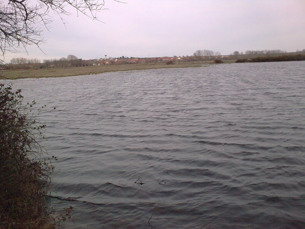 Laguna de Chozas de Abajo, León -- Región Leonesa by Barbadillo